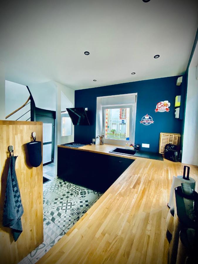 Gîte   La Vague   8-10 pers Grandcamp-Maisy Extérieur photo