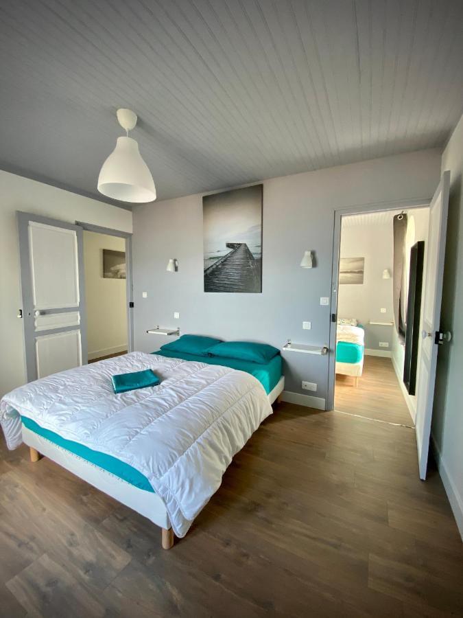 Gîte   La Vague   8-10 pers Grandcamp-Maisy Extérieur photo